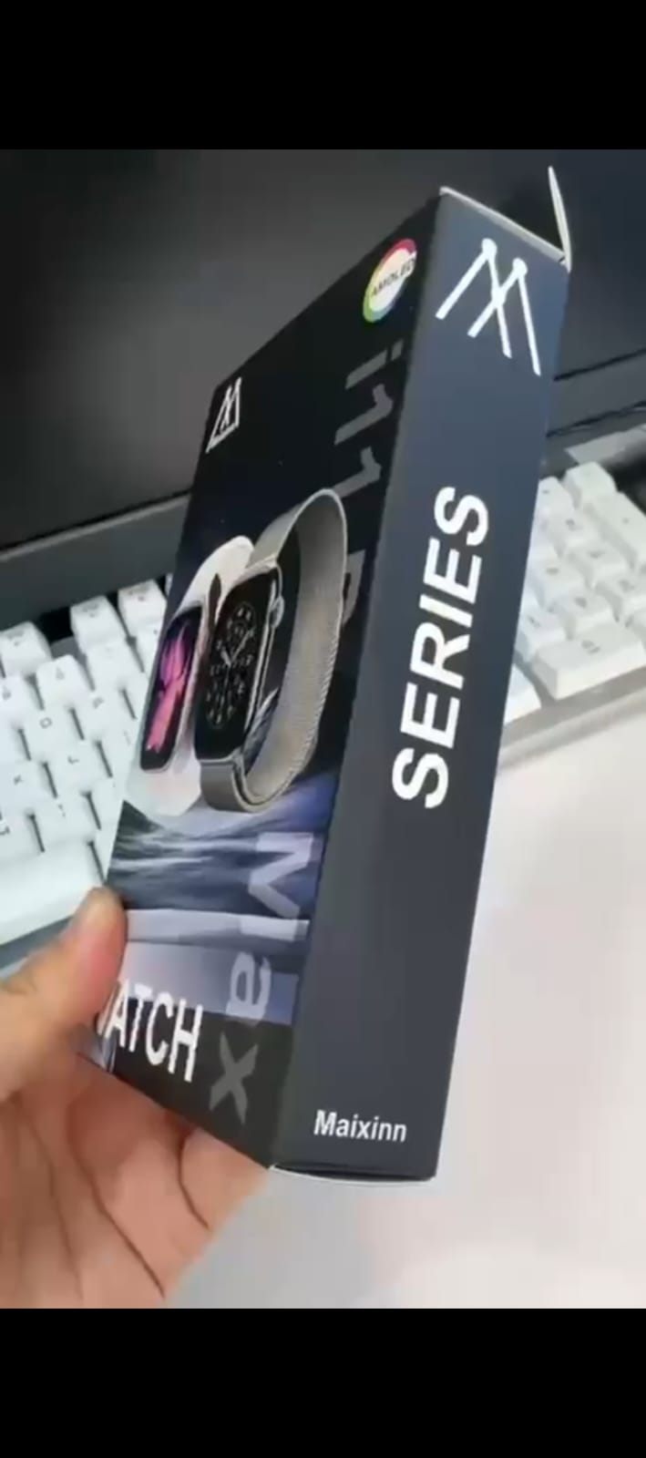 I11 Pro Max Series 11 Smartwatch – Premium Design, Fitness Tracking & Wireless Charging