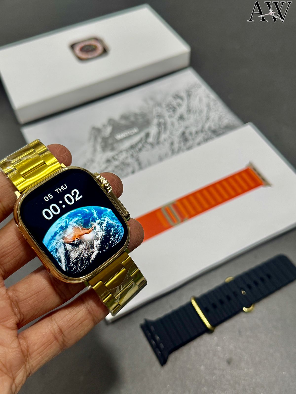 Smart Watch Series 8 Ultra – Gold Edition | Premium AMOLED Display • Bluetooth Calling • Fitness & Health Tracking